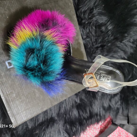 Suki - Picture 3 of 3